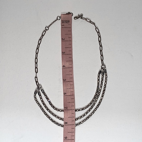 Ann Taylor Short Rhinestone Necklace - Picture 4 of 6